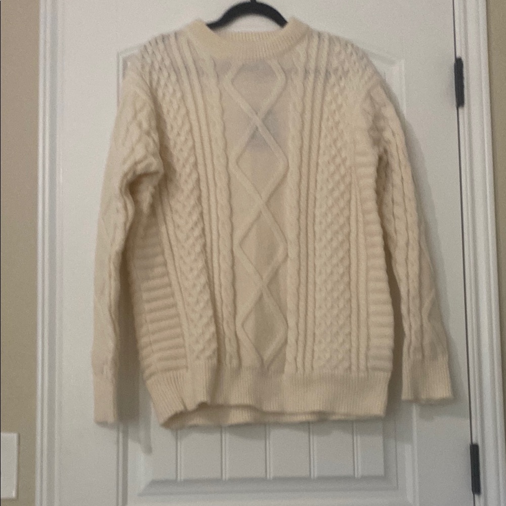 Aelfric Eden Cream Crew Neck Cable Knit Sweater